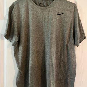 Mens nike tee